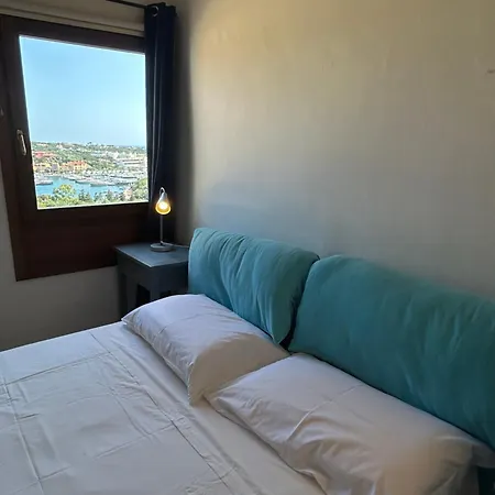 Terrazza Bellavista A 切尔沃港